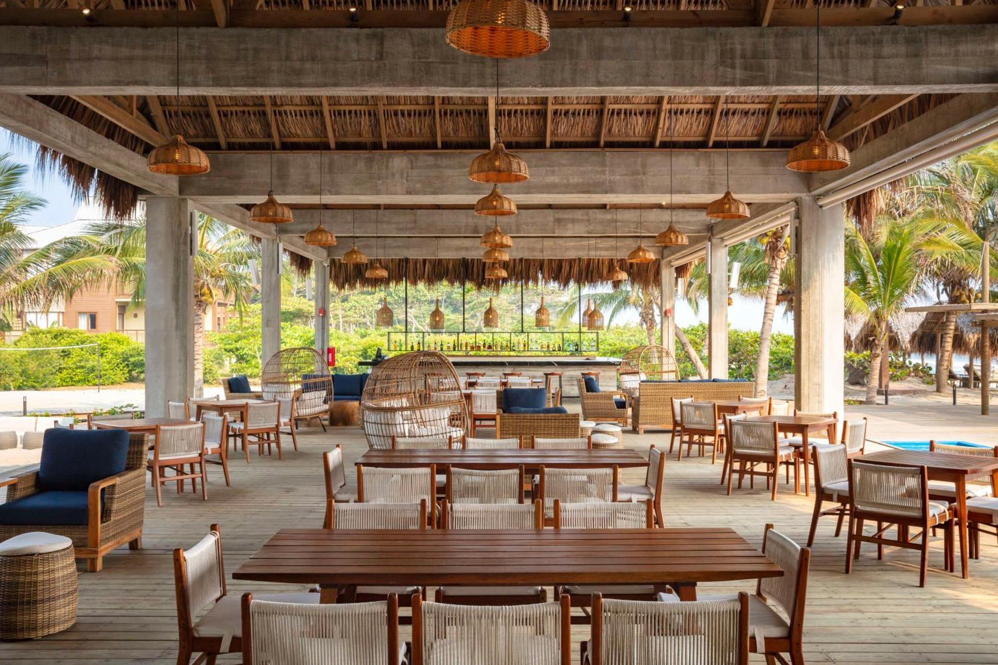 Indura Beach & Golf Resort Curio Collection By Hilton Тела Екстер'єр фото
