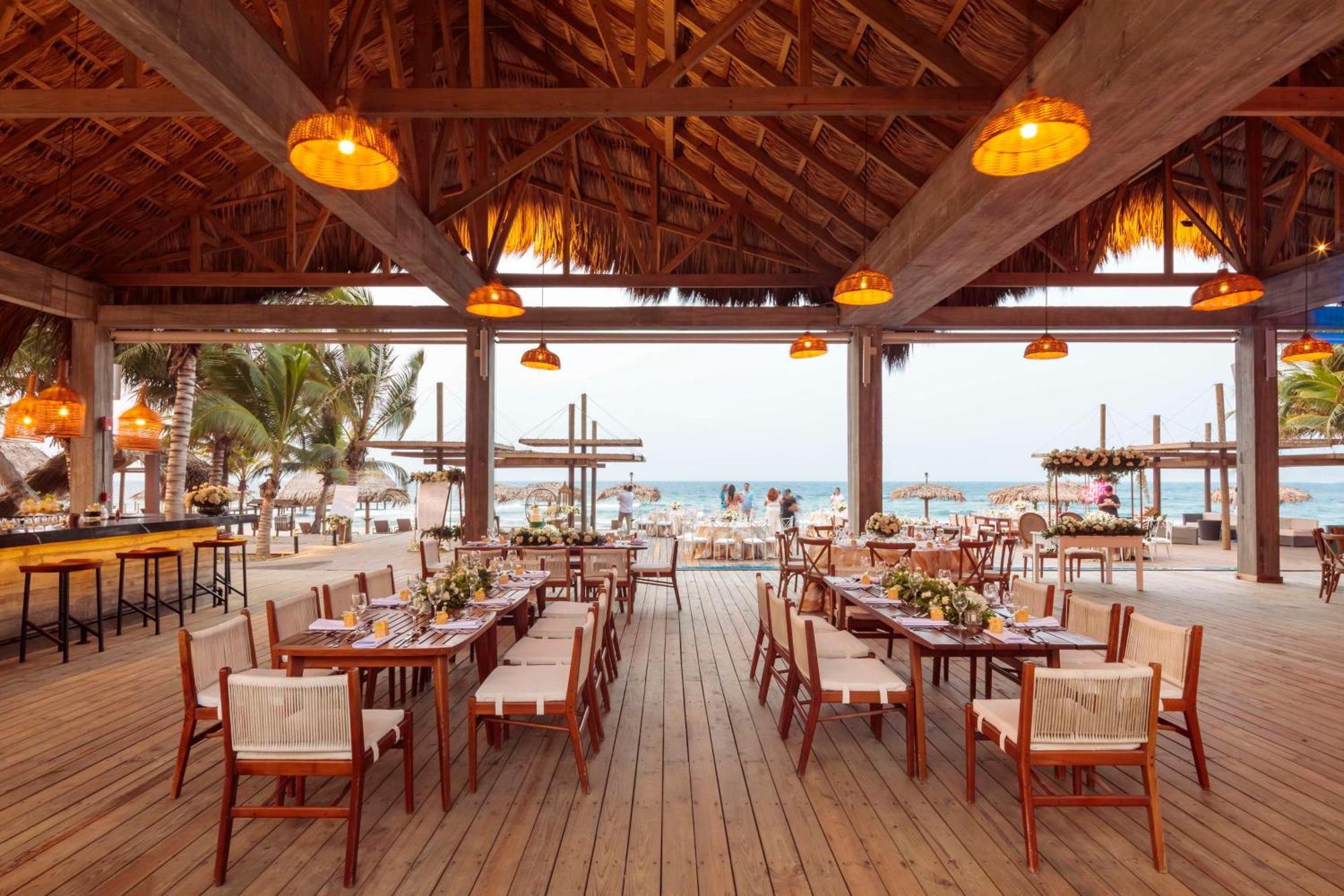 Indura Beach & Golf Resort Curio Collection By Hilton Тела Екстер'єр фото