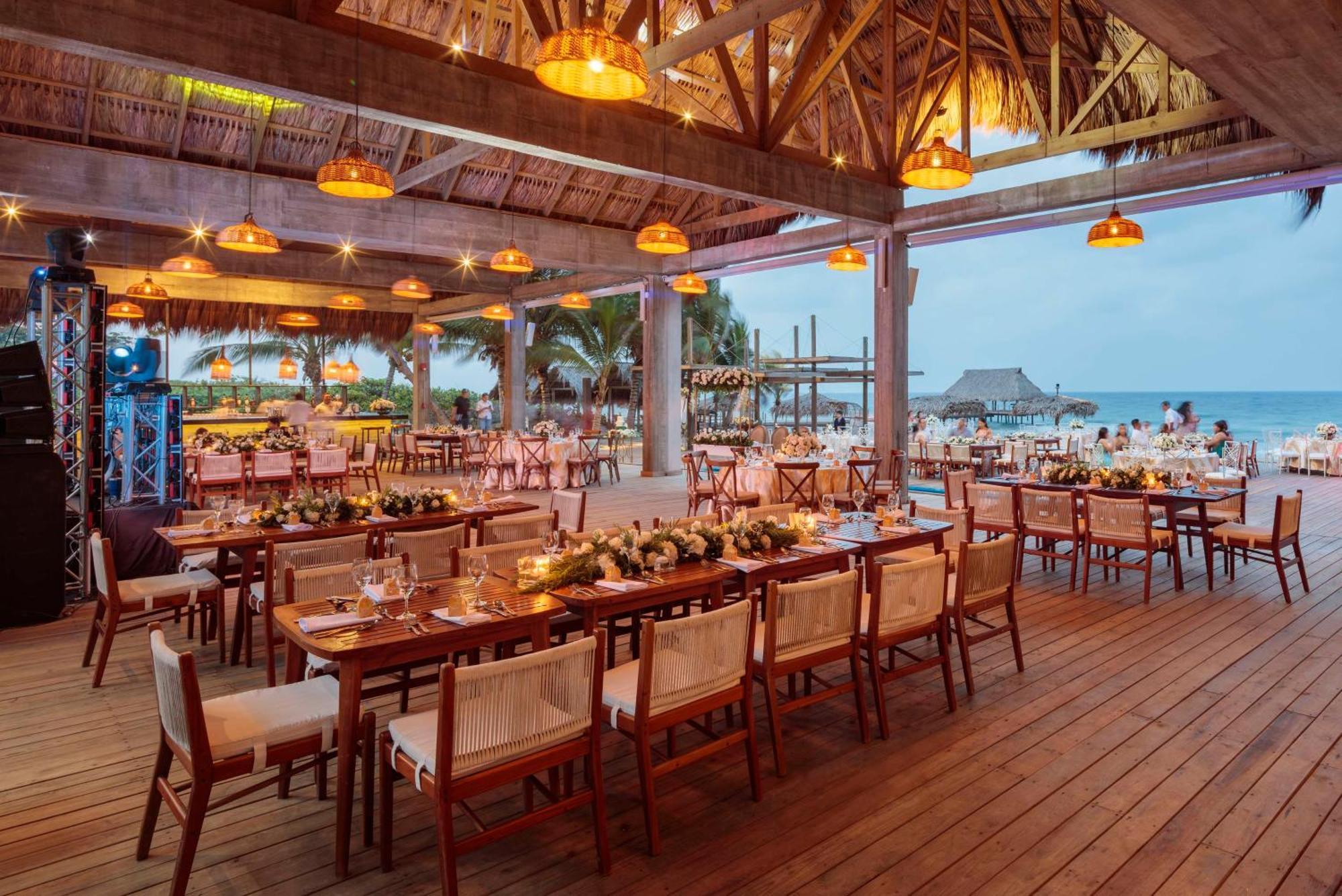 Indura Beach & Golf Resort Curio Collection By Hilton Тела Екстер'єр фото